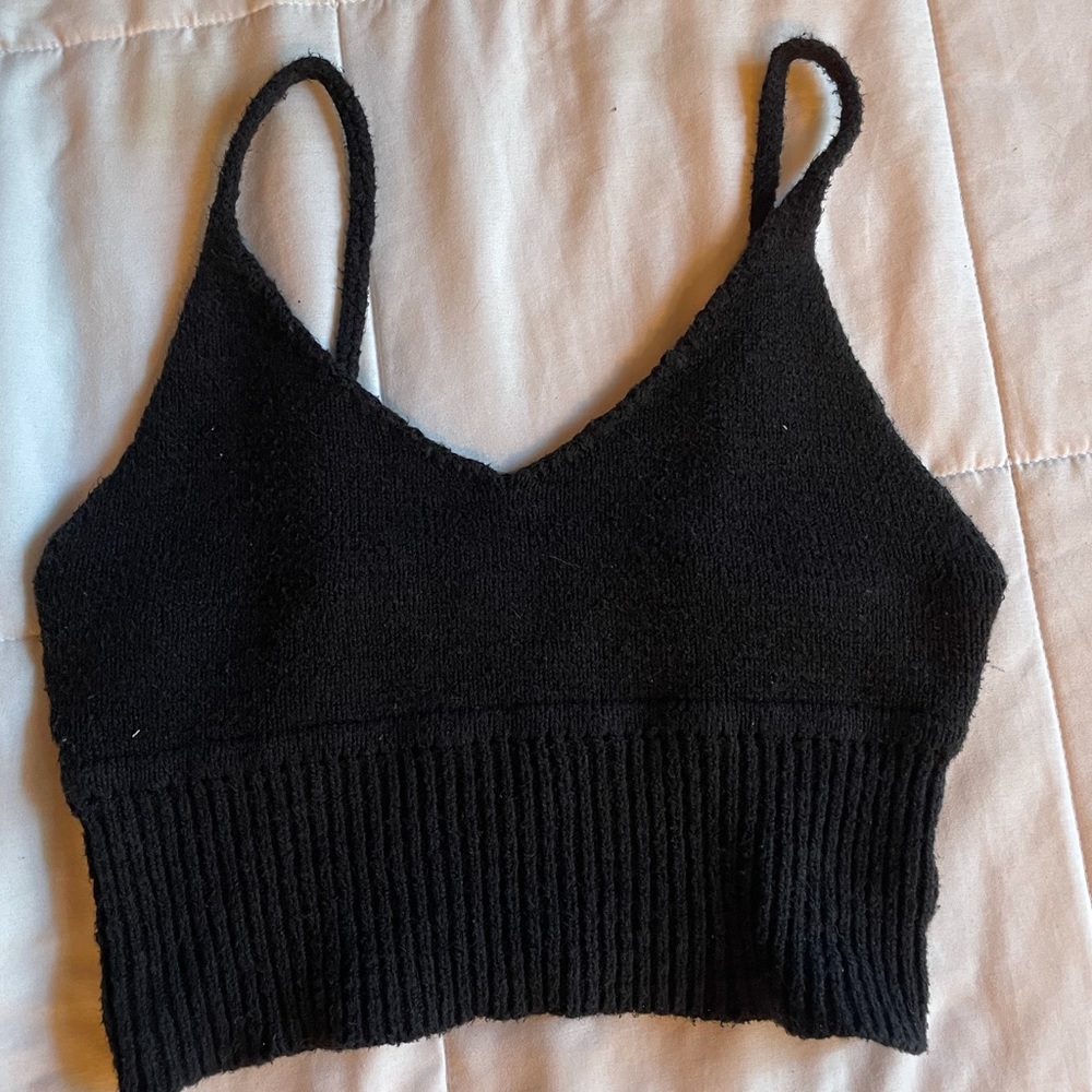 black knitted top